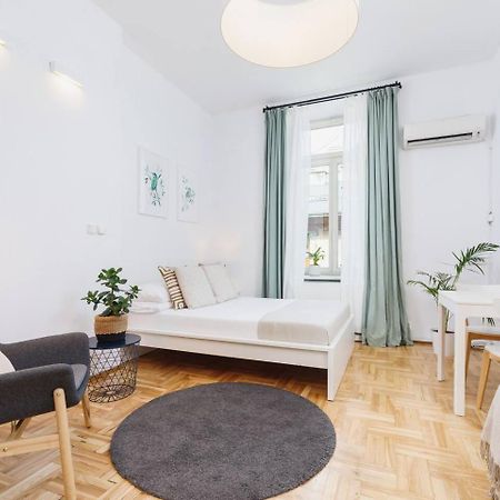 Private Parking - Old Town - Sw Krzyza 16 Street Apartman Krakkó Kültér fotó