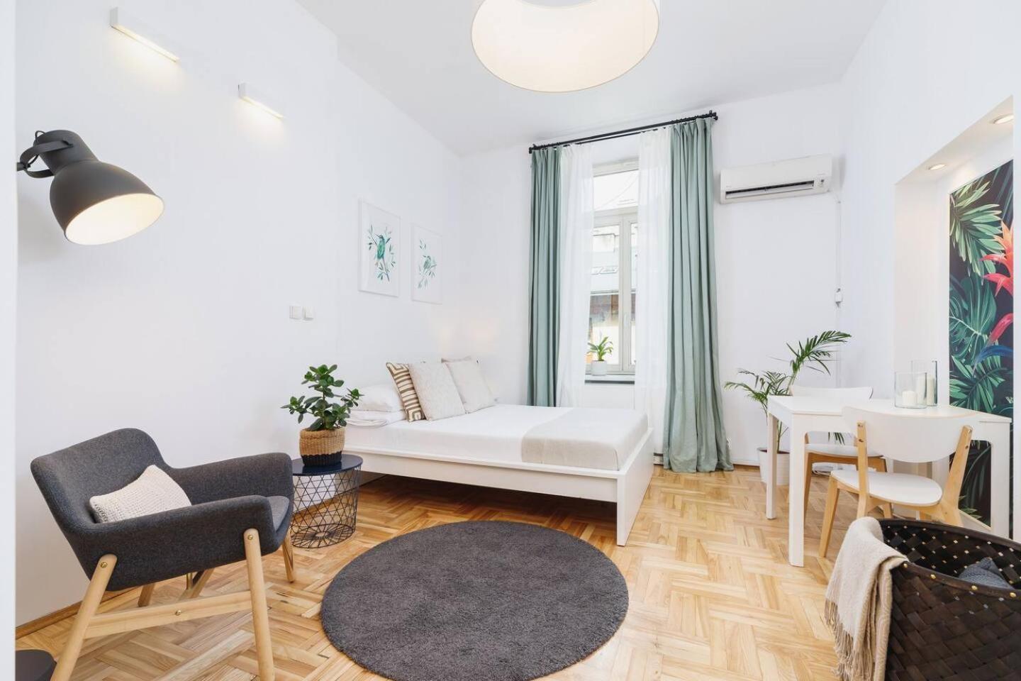 Private Parking - Old Town - Sw Krzyza 16 Street Apartman Krakkó Kültér fotó